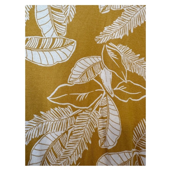 Old Navy Lux Sleeveless Top - Picture 2 of 6